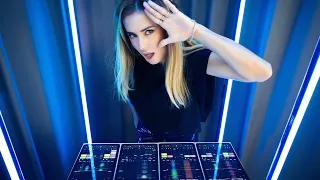 Juicy M - 4 iPads DJ Mix