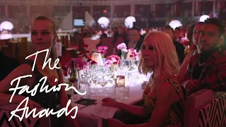 Donatella Versace | The Fashion Icon Award | The Fashion Awards 2017