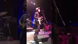 The Wallflowers live Tucson 2022 Jakob Dylan sings Tom Petty's "The Waiting"