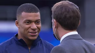 Moment: Coupe de France | French president Macron congratulates Mbappe for EURO 2021