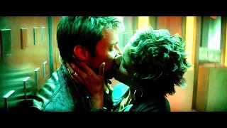 Hugh Jackman and Halle Berry kiss scene