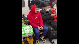 Самый угарный пранк в метро 🤣