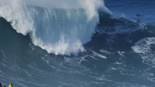 Surfista brasileiro de ondas gigantes morre após sofrer queda em Nazaré | AFP