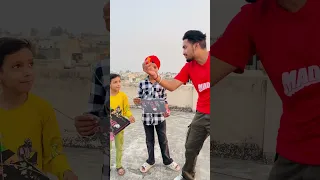 Bacho ko thug kr patang loot liee 🪁😂#kites #kiteflying #viral #patang #patangbazi