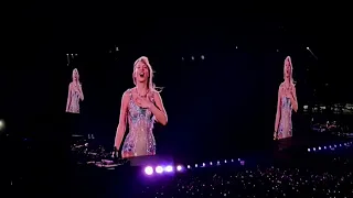 "Swifties" mexicanos se emocionan hasta las lágrimas en primer concierto de Taylor Swift  | Crystal