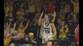 Caitlin Clark scores 30, and the Hawkeyes electrify a sold-out CHA in a top-15 win over Indiana