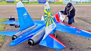 INCREDIBLE RC SUKHOI SU-27 TWIN TURBINE JET FLIGHT DEMONSTRATION