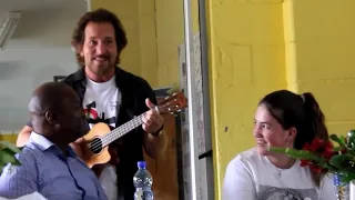 Eddie Vedder - Here Comes the Sun (Port Elizabeth, South Africa, 12/5/2018)