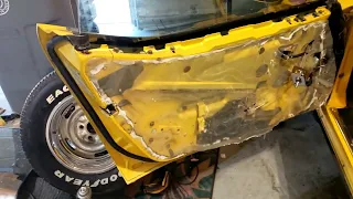 1980 C3 Corvette Door Weatherstripping Removal and Install