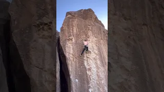 Walking Spanish Down the Hall - West Mountain - Hueco Tanks