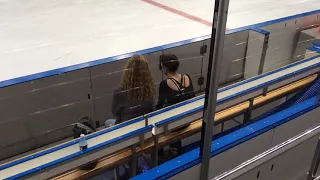 Sad Evgenia Medvedeva after her bad FS in Sochi 2017 Расстроеная Медведева после ПП Открытые прокаты