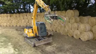 Stacking straw at Walling Contracting