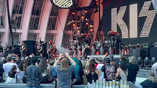 KISS Live at the Hollywood Bowl - Hotter Than Hell - Soundcheck Performance - Nov. 3, 2023