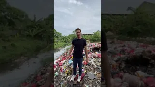 Sampah Di Pinggiran Sungai/ Kali  Bekasi, Pinggiran Kali CBL ( Video Dari Grup WA TCC )