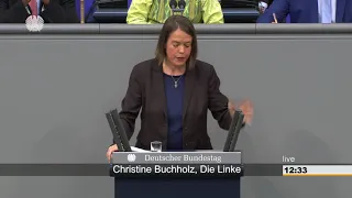 Christine Buchholz, DIE LINKE: Bundeswehr raus aus den Schulen!