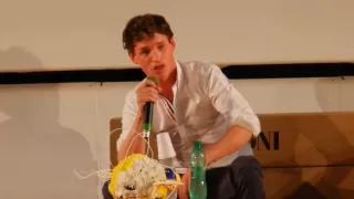 Eddie Redmayne live singing Les Miserables at Giffoni