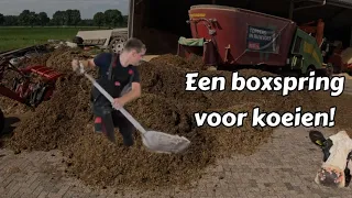 De Boxen vullen met PAARDEN MEST? - Mini Shovel - Dutch Farmer