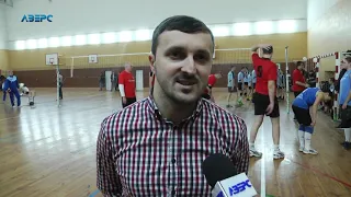 Змагання з волейболу між батьками та вчителями у луцькому НВК