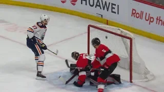 Connor McDavid shows off quick hands on slick goal