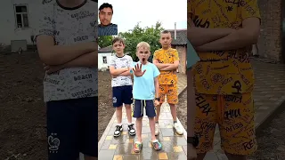 Chicken 😂 Wings 🤯 Crazy😂 Dance #damus #tiktok #comedy #family #funny #viral #trending #youtubeshorts