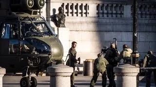 RAF Puma lands in Trafalgar Square with Tom Cruise: filming of "Edge of Tomorrow".