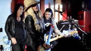 Orianthi with Alice Cooper - Foxy Lady (Live at 100 Club London) 7th August 2013