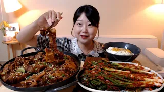 뼈가 쏙 빠지는 쫀득 매콤한 매운 소꼬리찜 파김치 버터계란간장밥 먹방  Spicy braised Oxtail Green onion kimchi Mukbang Eatingsound