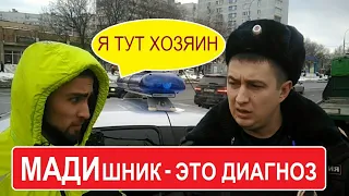 ТАКСИСТЫ отобрали свои машины у МАДИшников | Выжить в России продолжение | Столица Мира