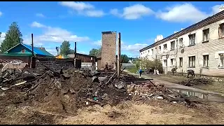 Последствия пожара на улице Калинина  - Ленина 61 в г. Луза. июнь 2023