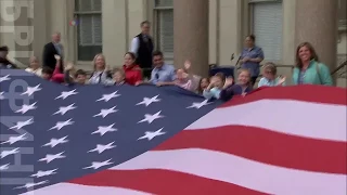Уважение к флагу и гимну США