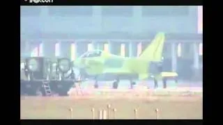 J-20, China's New Fighter Takes Off!