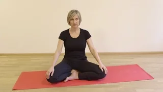 Traumasensitives Yogaprogramm auf der Matte