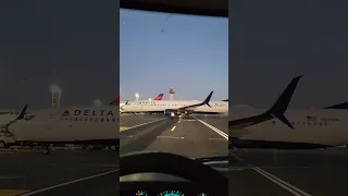 airplane.  jfk airport  aircraft delta New york