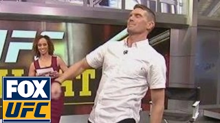 Stephen 'Wonderboy' Thompson does his best Conor McGregor impression | UFC TONIGHT