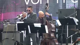 Tim Fitzgerald Playing Wes Montgomery @ Chicago Jazz Fest 2017 “Jingles”