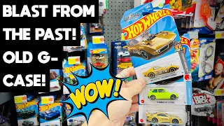 BLAST FROM THE PAST! HOT WHEELS G CASE AT THE GROCERY STORE! NEW PREMIUMS AT THE TARGET! A CASE TOO!