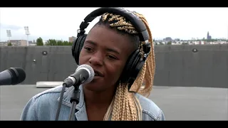 Tamara Weber - Feel (live from Le Zénith de Strasbourg's rooftop)