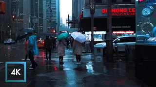 Rainy Day Walk in Manhattan, New York, Binaural City Sounds