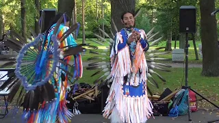 Индейцы из Эквадора поют в Санкт-Петербурге!