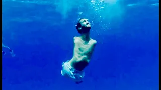 Born Without Arms and Legs - Nick Vujicic Inspires Millions of People