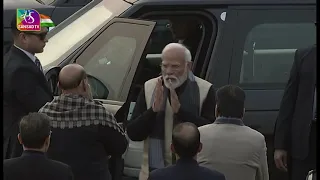 PM Modi arrives at Vijay chowk to attend the Beating Retreat 2024 ceremony. | 29 January, 2024