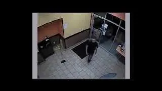 Robbery Dunkin Donuts 532 W Lehigh Ave DC #14 26 042405