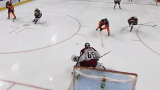 McDavid scores for Oilers with ridiculous hand-eye coordination