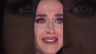 A cantora Katy Perry se emocionou ao ouvir um participante do ‘American Idol’