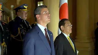 Japanese PM and Paraguay's president express intentions to strengthen business ties