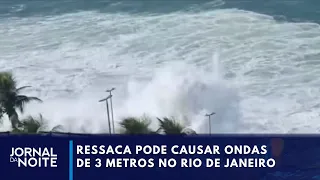 Ressaca pode causar ondas de 3 metros no Rio de Janeiro