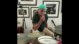 Back In Black - AC/DC - Chad Smith on drums - Diário do Batera