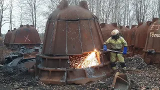 резка тиглей, процесс резки, вес 20 тонн!!! часть 3  crucibles cutting,  weight 20 tons !!! part 3