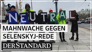 Protest gegen Selenskyj-Rede: "Den Krieg führen sie gegen uns"