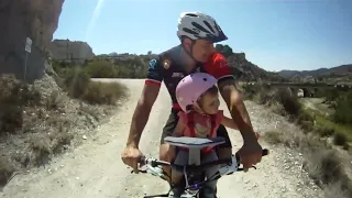 Usage siège vélo enfant avant Weeride sur mountain bike